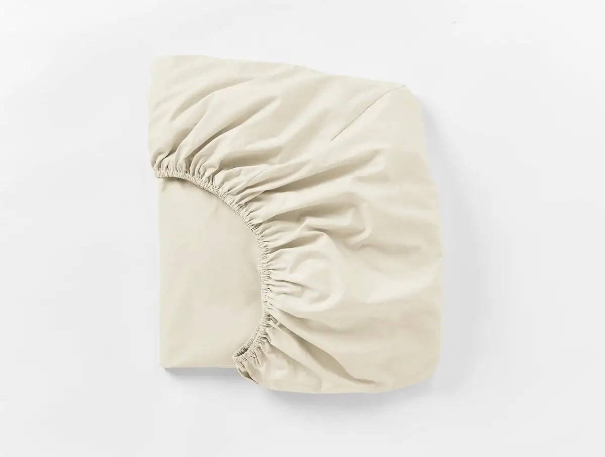 Coyuchi Refined Organic Percale Fitted Sheet - Image 3