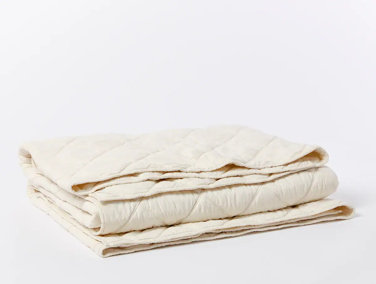 Coyuchi Diamond-Stitched Organic Cotton Comforter - Image 4