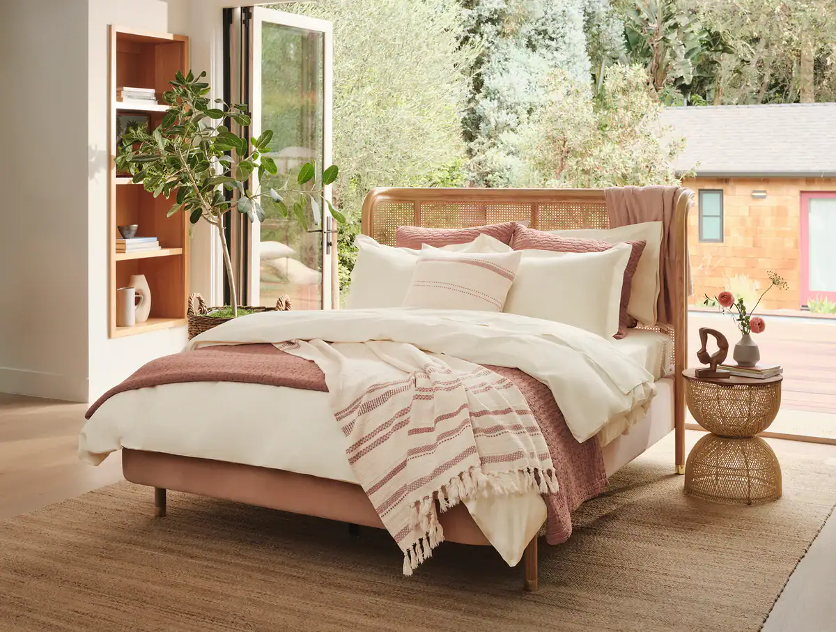 Coyuchi Refined Organic Percale Sheet Set - Image 9