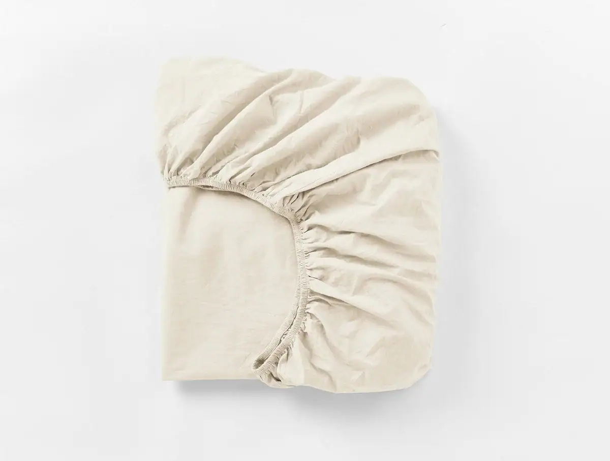 Coyuchi Organic Crinkled Percale Fitted Sheet - Image 4